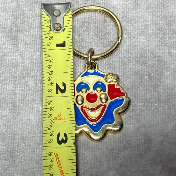 Circus Circus Hotel Casino Clown Keychain Vintage Gold Tone Pendant USA - Picture 8 of 9